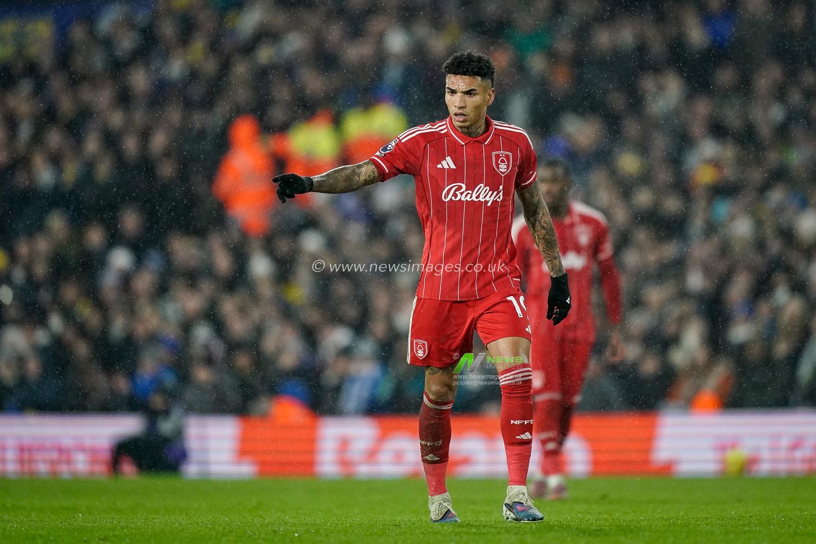 Igor Jesus of Nottingham Forest gives his team instructions  during the Premier League match Leeds United vs Nottingham Forest at Elland Road, Leeds, United Kingdom on 06 February 2026

(Photo by Maynard Manyowa/News Images)