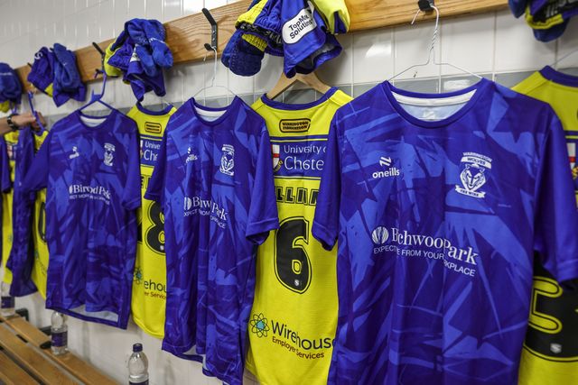 Warrington match and warmup shirts in the away dressing room during the Betfred Super League Round 20 Leigh Leopards vs Warrington Wolves at Leigh Sports Village, Leigh, United Kingdom, 1st August 2025

(Photo by Mark Cosgrove/News Images)