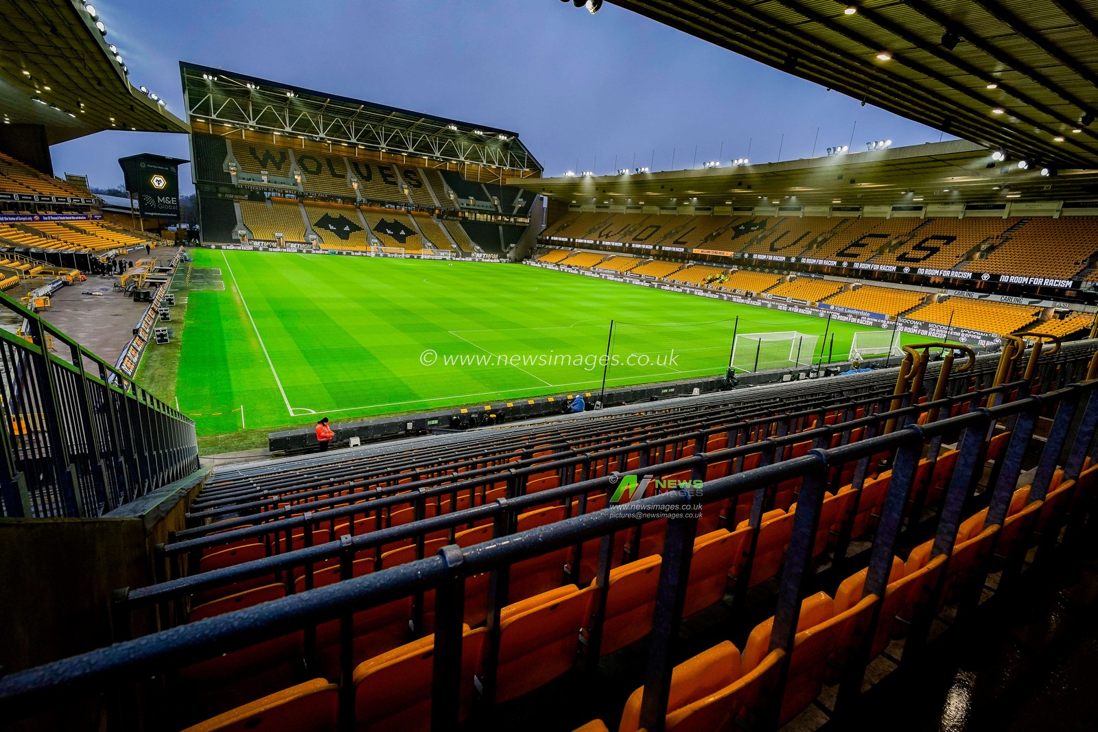 A general view of the pitch and stands during the Premier League match Wolverhampton Wanderers vs Aston Villa at Molineux, Wolverhampton, United Kingdom on 27 February 2026

(Photo by Maynard Manyowa/News Images)