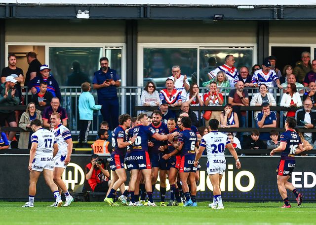 Alex Walmsley of St. Helens celebrates his try during the Betfred Super League round 21 match Wakefield Trinity vs St Helens at DIY Kitchens Stadium, Wakefield, United Kingdom, 8th August 2025

(Photo by Richard Bierton/News Images)