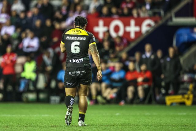 Ata Hingano of York Knights leaves the field of play after being sent off by referee Marcus Griffiths during the Betfred Super League round 5 match Wigan Warriors vs York Knights at The Brick Community Stadium, Wigan, United Kingdom on 19 March 2026

(Photo by Alfie Cosgrove/News Images)