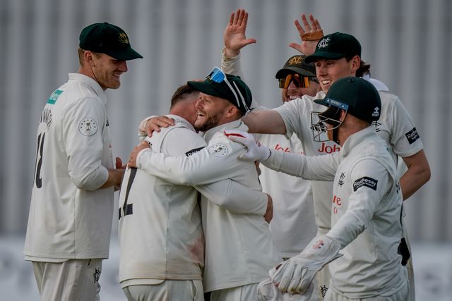 Liam Patterson-White celebrates the wicket of Jonathan Tattersall with Ben Duckett, and other team matesduring the County Championship Division One day 3 Leicestershire vs Nottinghamshire at Grace Road, Leicester, United Kingdom on 03 May 2026

(Photo by Maynard Manyowa/News Images)