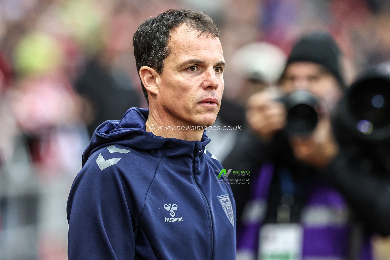 Regis Le Bris manager of Sunderland during the Premier League match Sunderland vs Newcastle United at Stadium Of Light, Sunderland, United Kingdom, 14th December 2025

(Photo by Alfie Cosgrove/News Images)

*** GER AUT SUI OUT ***