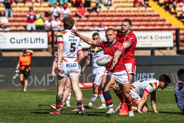 Mikey Lewis of Hull KR celebrates his try during the Betfred Super League round 9 match Bradford Bulls vs Hull KR at Odsal Stadium, Bradford, United Kingdom on 25 April 2026

(Photo by Alfie Cosgrove/News Images)