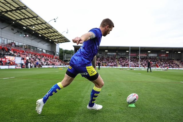 Marc Sneyd of Warrington Wolves in the pre-game warm up during the Betfred Super League Round 20 Leigh Leopards vs Warrington Wolves at Leigh Sports Village, Leigh, United Kingdom, 1st August 2025

(Photo by Mark Cosgrove/News Images)