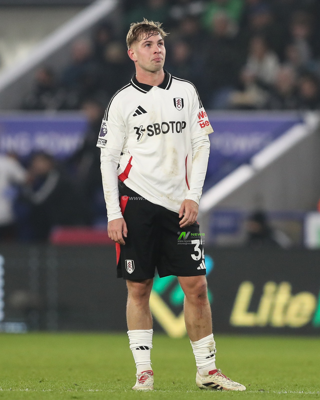 Emile Smith Rowe of Fulham during the Premier League match Leicester City vs Fulham at King Power Stadium, Leicester, United Kingdom, 18th January 2025

(Photo by Gareth Evans/News Images)