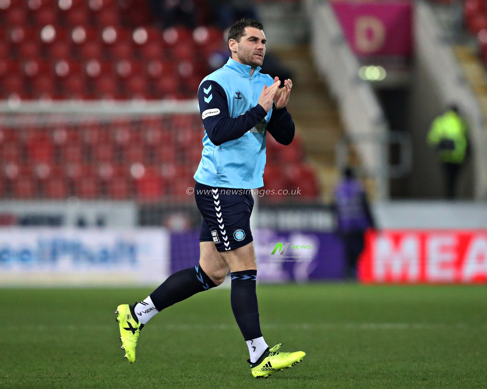 Sam Vokes of Wycombe Wanderers before the Sky Bet League 1 match Rotherham United vs Wycombe Wanderers at New York Stadium, Rotherham, United Kingdom, 18th March 2025

(Photo by Sam Eaden/News Images)