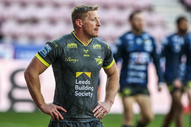 Lachie Miller of Leeds Rhinos in the pre-game warm up during the Betfred Super League round 11 match Wigan Warriors vs Leeds Rhinos at The Brick Community Stadium, Wigan, United Kingdom on 15 May 2026

(Photo by Alfie Cosgrove/News Images)