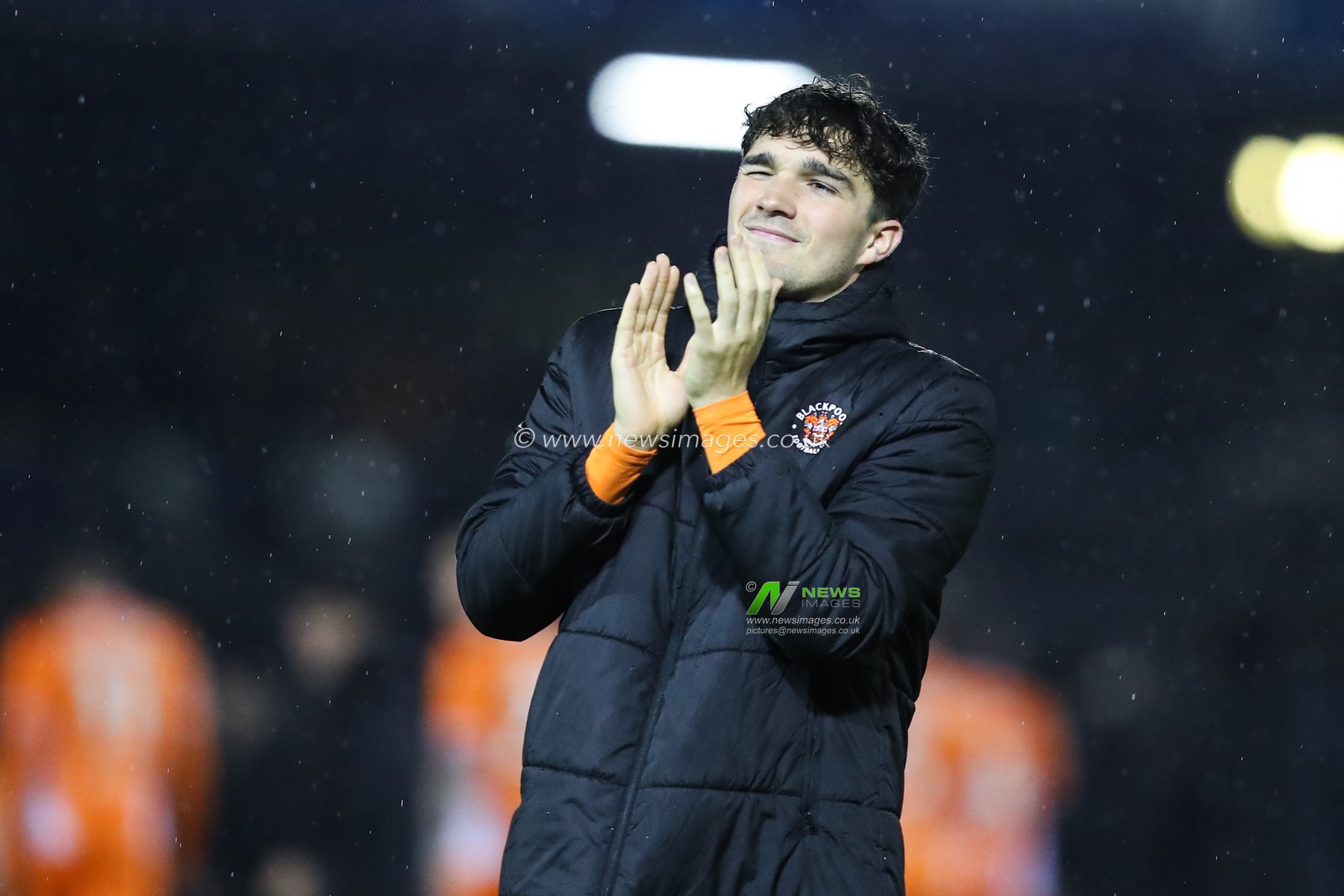 Kyle Joseph of Blackpool applauds the travelling fans after the Sky Bet League 1 match Bristol Rovers vs Blackpool at Memorial Stadium, Bristol, United Kingdom, 26th November 2024

(Photo by Gareth Evans/News Images)