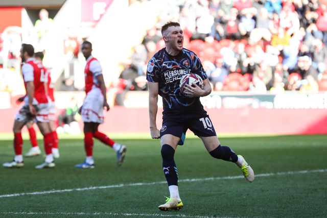 Sonny Carey of Blackpool celebrates his penalty to make it 1-1 during the Sky Bet League 1 match Rotherham United vs Blackpool at New York Stadium, Rotherham, United Kingdom, 5th April 2025

(Photo by Gareth Evans/News Images)