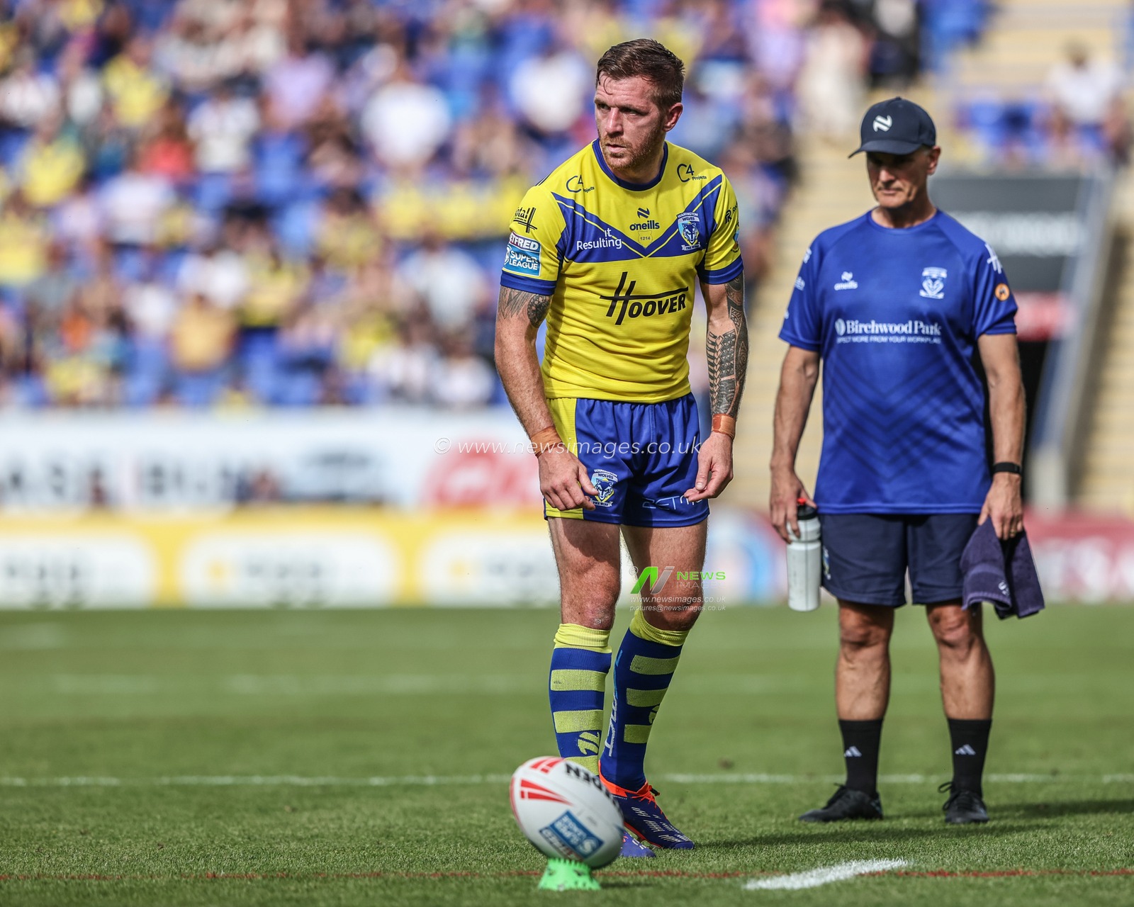 Marc Sneyd of Warrington Wolves lines up for a conversion during the Betfred Super League round 16 match Warrington Wolves vs Hull FC at Halliwell Jones Stadium, Warrington, United Kingdom, 28th June 2025

(Photo by Alfie Cosgrove/News Images)