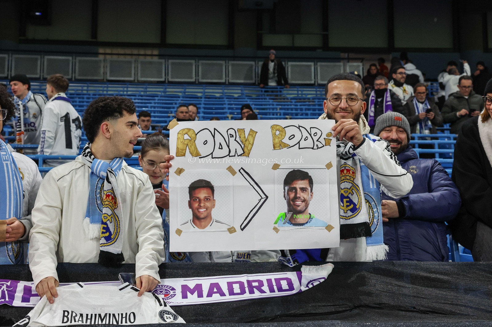 Real Madrid fans during the UEFA Champions League Knockout Round Play-off Manchester City v Real Madrid at Etihad Stadium, Manchester, United Kingdom, 11th February 2025

(Photo by Mark Cosgrove/News Images)