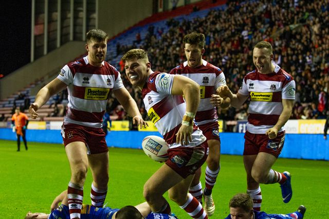 Betfred Super League Round 2 Wigan Warriors vs Leeds Rhinos