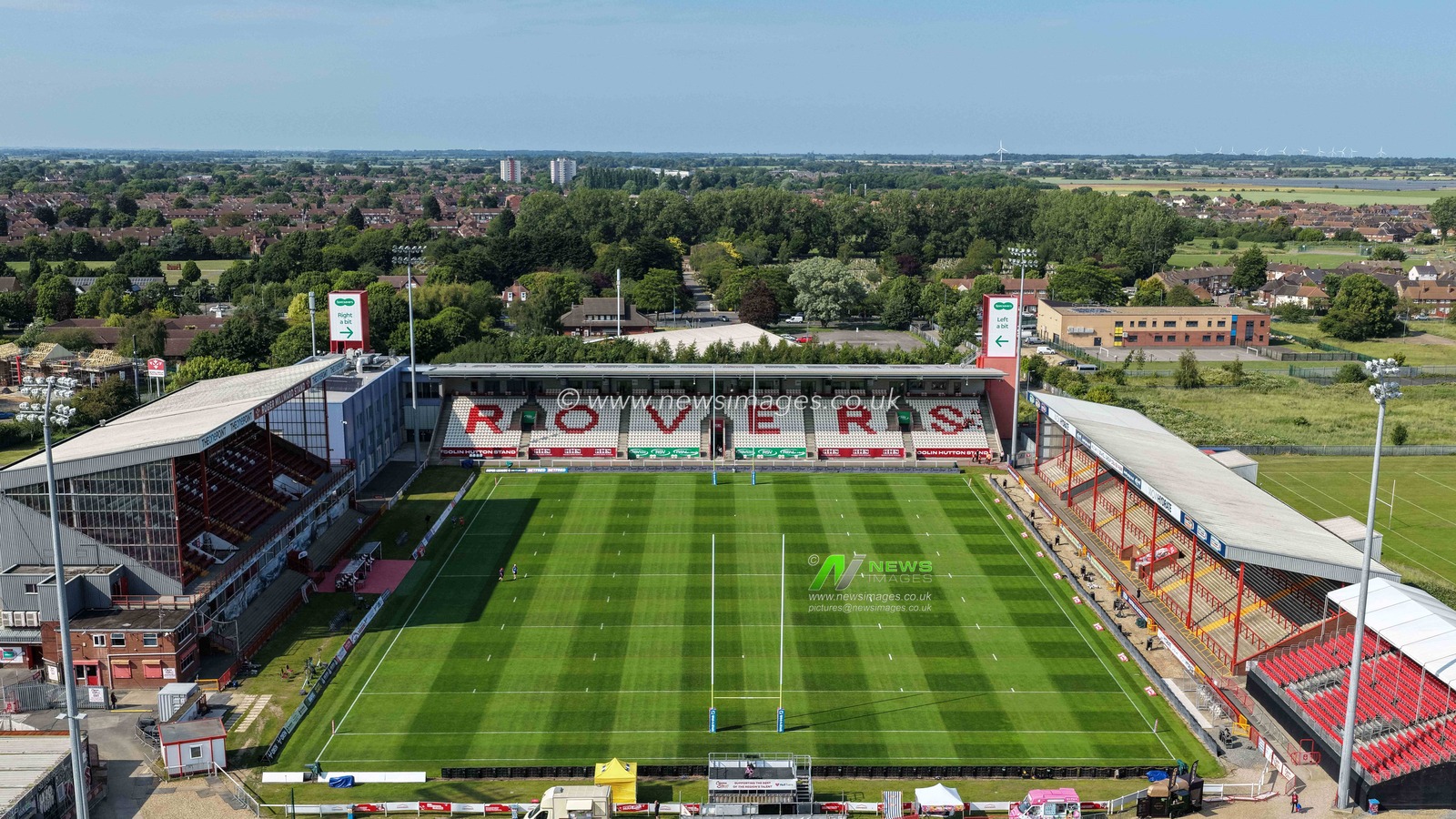 An aerial view of the Sewell Group Craven Park during the Betfred Super League Round 14 Hull KR vs Catalans Dragons at Sewell Group Craven Park, Kingston upon Hull, United Kingdom, 13th June 2025

(Photo by Mark Cosgrove/News Images)