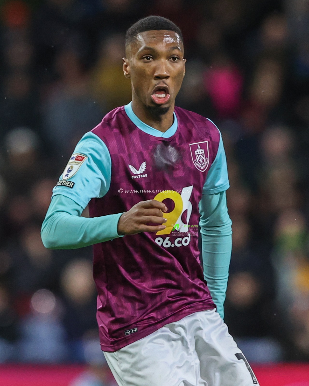 Jaidon Anthony of Burnley during the Sky Bet Championship match Burnley vs Leeds United at Turf Moor, Burnley, United Kingdom, 27th January 2025

(Photo by Alfie Cosgrove/News Images)