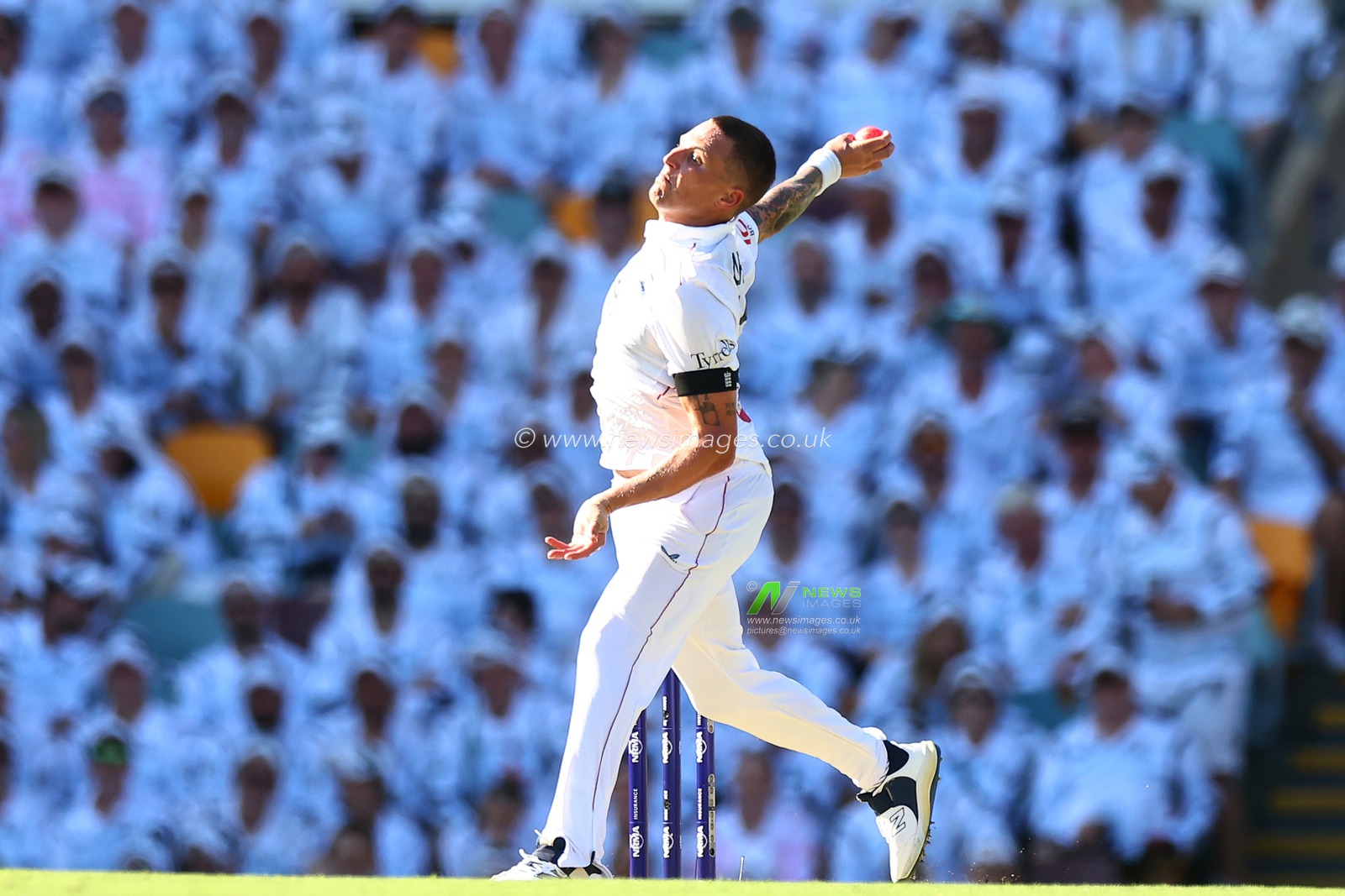 Brydon Carse of England bowls during Day 3 of the Second Test in the NRMA Insurance Ashes Series Australia vs England at The Gabba, Brisbane Cricket Ground, Brisbane, Australia, 6th December 2025

(Photo by Patrick Hoelscher/News Images)

*** GER AUT SUI OUT ***