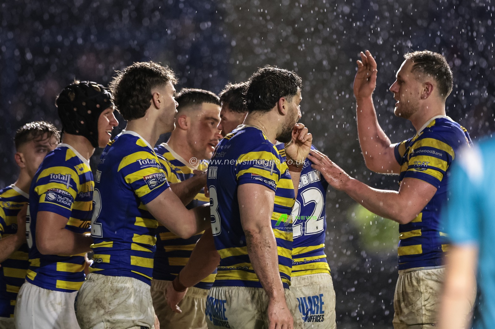 Joe Philbin of Warrington Wolves celebrates his try with team mates during the Pre Season match Warrington Wolves vs Leigh Leopards at Halliwell Jones Stadium, Warrington, United Kingdom, 30th January 2026

(Photo by Mark Cosgrove/News Images)