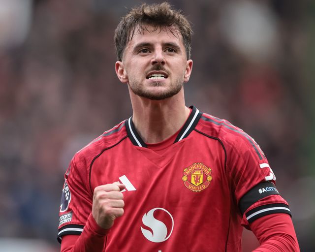 Mason Mount of Manchester United celebrates his goal to make it 1-0 during the Premier League match Manchester United vs Sunderland at Old Trafford, Manchester, United Kingdom, 4th October 2025

(Photo by Mark Cosgrove/News Images)