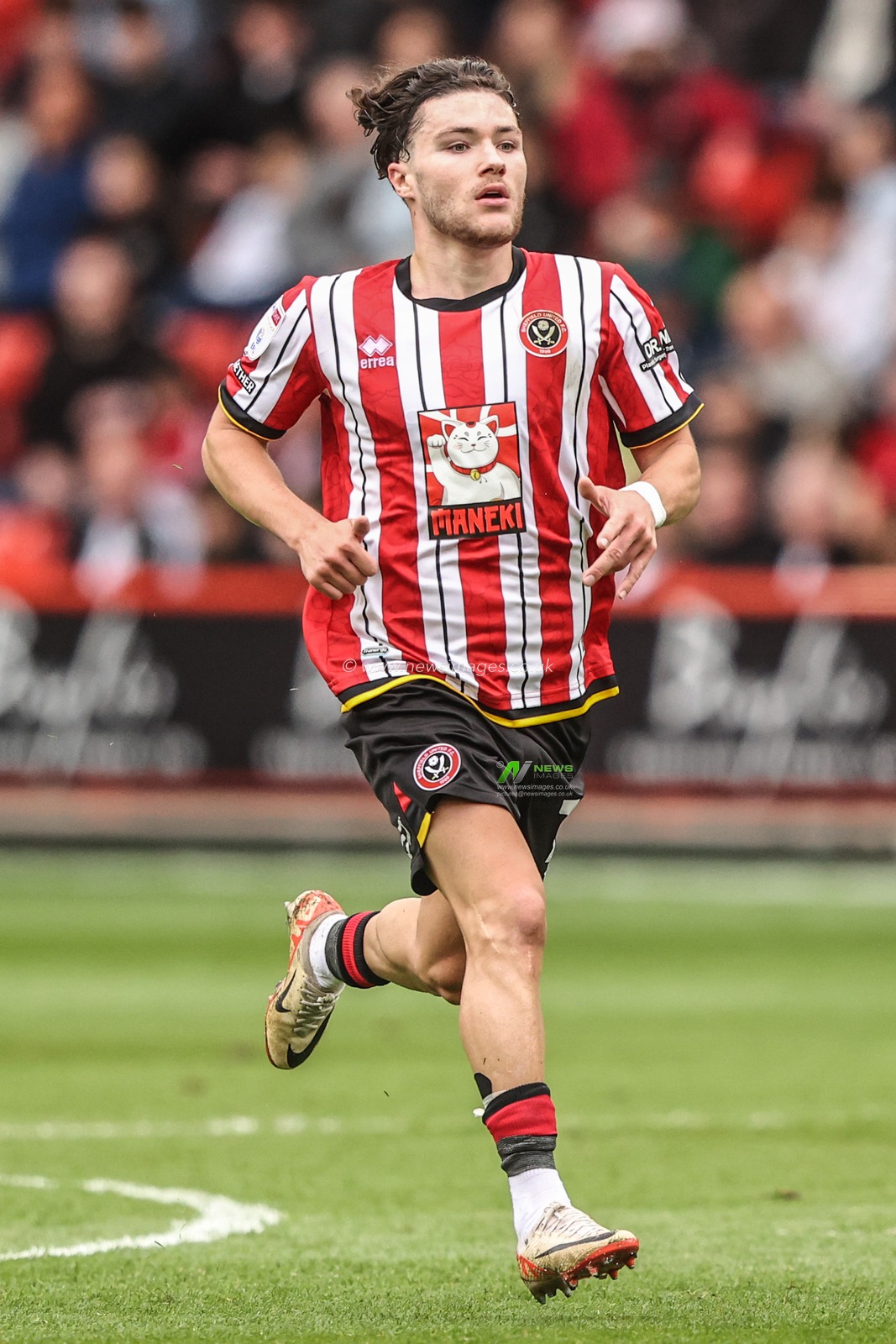 Callum O'Hare of Sheffield United during the Sky Bet Championship match Sheffield United vs Blackburn Rovers at Bramall Lane, Sheffield, United Kingdom, 3rd May 2025

(Photo by Alfie Cosgrove/News Images)