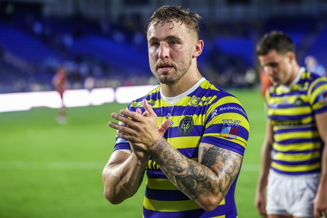 Sam Powell of Warrington Wolves applauds the fans after the game during the Betfred Super League round 16 match Warrington Wolves vs Catalans Dragons at The Halliwell Jones Stadium, Warrington, United Kingdom on 25 June 2026

(Photo by Alfie Cosgrove/News Images)