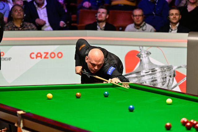 Stuart Bingham takes a shot, during the Cazoo World Championships 2024 at Crucible Theatre, Sheffield, United Kingdom, 4th May 2024

(Photo by Cody Froggatt/News Images)