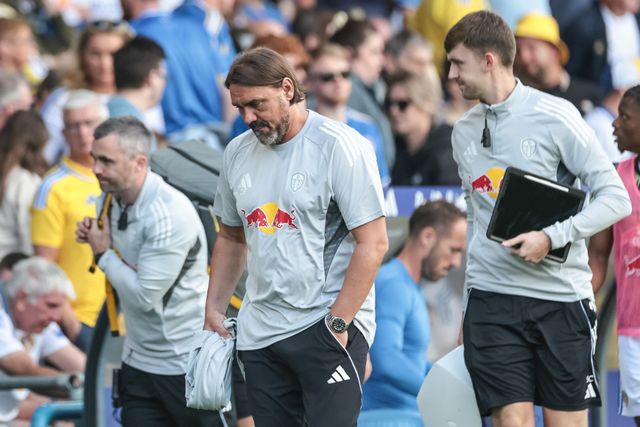 Daniel Farke manager of Leeds United heads to the dressing room at halftime with the score 0-0 during the Pre-season friendly match Leeds United vs Villarreal at Elland Road, Leeds, United Kingdom, 2nd August 2025

(Photo by Mark Cosgrove/News Images)