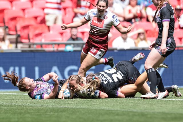 Remi Wilton of Wigan Warriors goes over for a try during the Betfred Women's Challenge Cup Final Wigan Warriors vs St Helens at Wembley Stadium, London, United Kingdom on 30 May 2026

(Photo by Mark Cosgrove/News Images)
