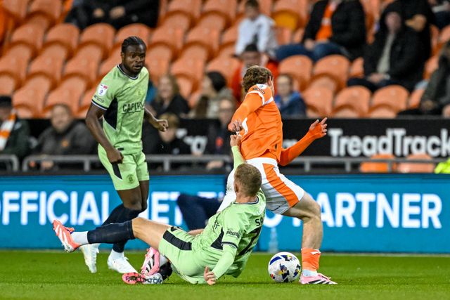 George Saville of Luton Town  tackles Josh Bowler of Blackpool during the Sky Bet League 1 match Blackpool vs Luton Town at Bloomfield Road, Blackpool, United Kingdom, 30th September 2025

(Photo by Adam Gee/News Images)