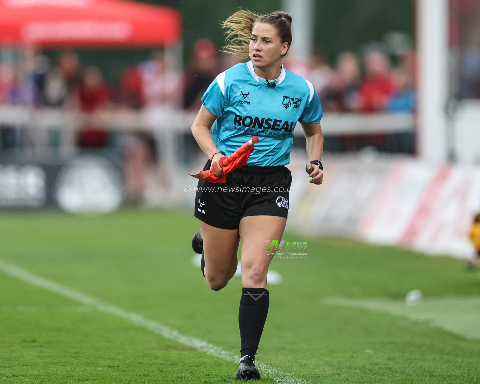 Tara Jones in action during the Betfred Super League Round 14 Hull KR vs Catalans Dragons at Sewell Group Craven Park, Kingston upon Hull, United Kingdom, 13th June 2025

(Photo by Mark Cosgrove/News Images)