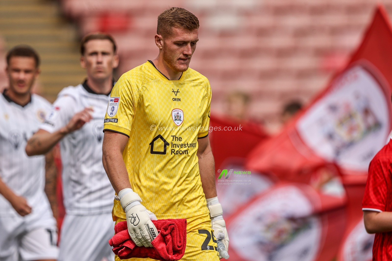 Sky Bet League One: Barnsley v Bromley