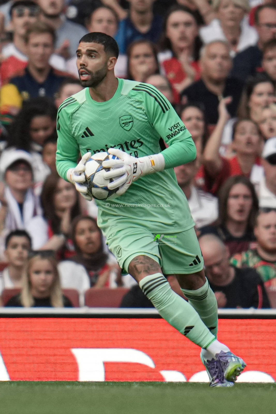 David Raya of Arsenal during the Pre-season friendly match Arsenal vs Villarreal at Emirates Stadium, London, United Kingdom, 6th August 2025

(Photo by Harvey Murphy/News Images)