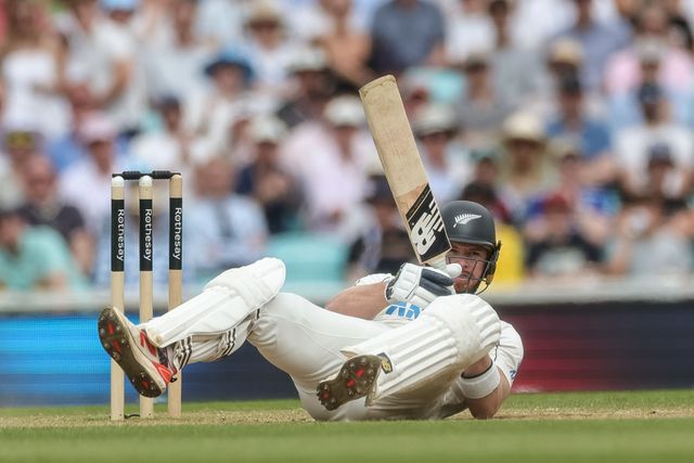 Glenn Phillips of New Zealand slips as he ducks a bouncer off Jofra Archer of England during the 2nd Rothesay Test Match Day 4 match England vs New Zealand at The Kia Oval, London, United Kingdom on 20 June 2026

(Photo by Mark Cosgrove/News Images)