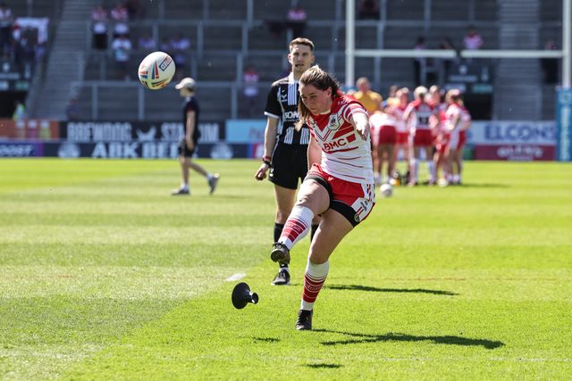 Betfred Women's Challenge Cup Quarter Final St Helens v Barrow Raiders