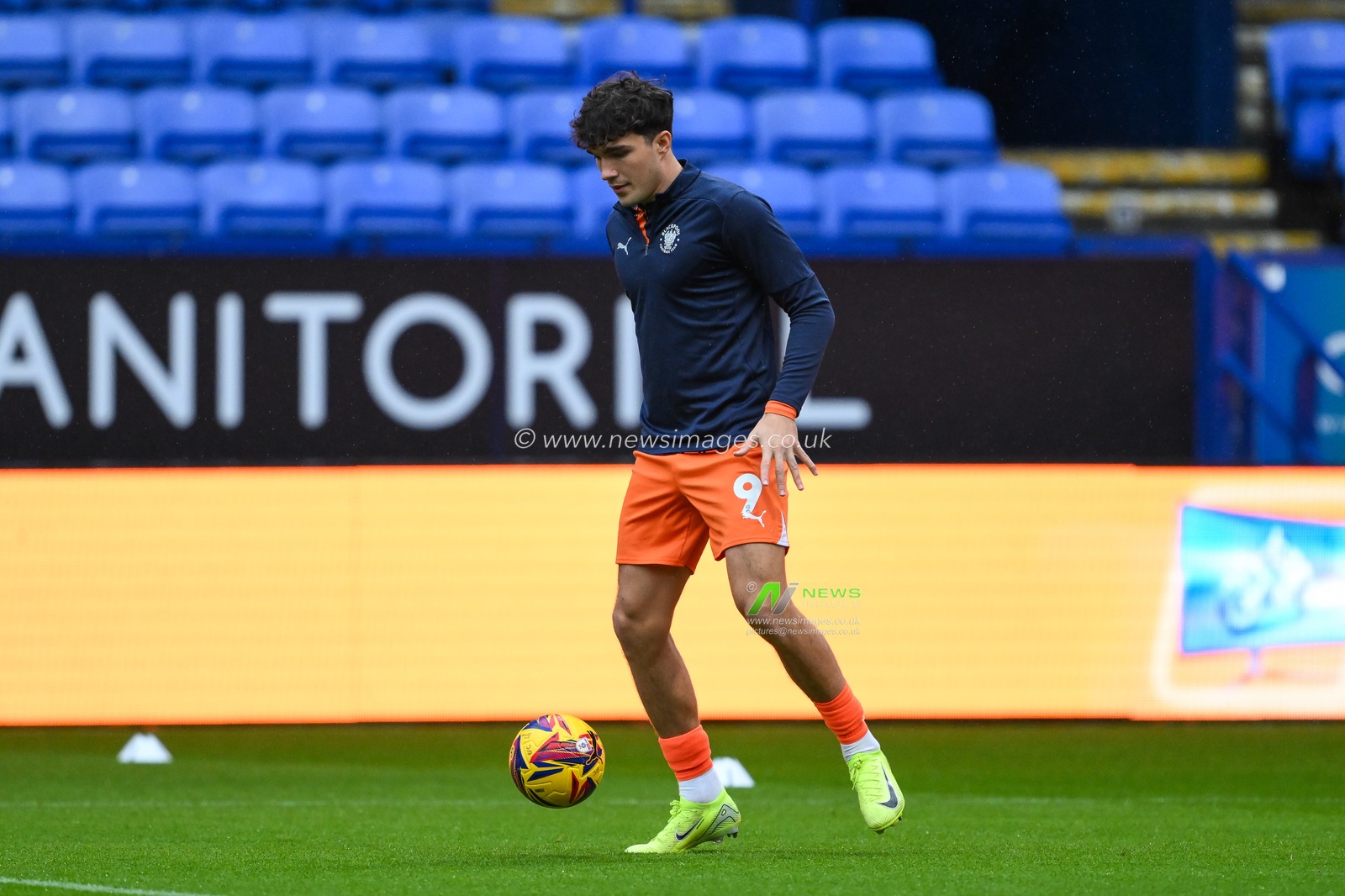 Kyle Joseph of Blackpool during the pre-game warmup ahead of the Sky Bet League 1 match Bolton Wanderers vs Blackpool at Toughsheet Community Stadium, Bolton, United Kingdom, 23rd November 2024

(Photo by Craig Thomas/News Images)