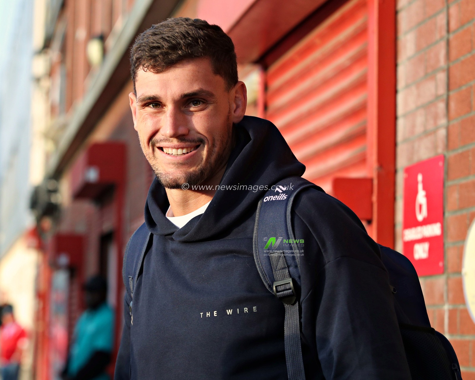 Sam Stone of Warrington Wolves arrives before the Betfred Super League round 27 match Hull KR vs Warrington Wolves at Sewell Group Craven Park, Kingston upon Hull, United Kingdom, 18th September 2025

(Photo by Sam Eaden/News Images)