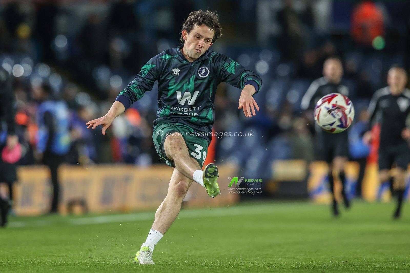 George Honeyman of Millwall in the pregame warmup session during the Sky Bet Championship match Leeds United vs Millwall at Elland Road, Leeds, United Kingdom, 12th March 2025

(Photo by Alfie Cosgrove/News Images)
