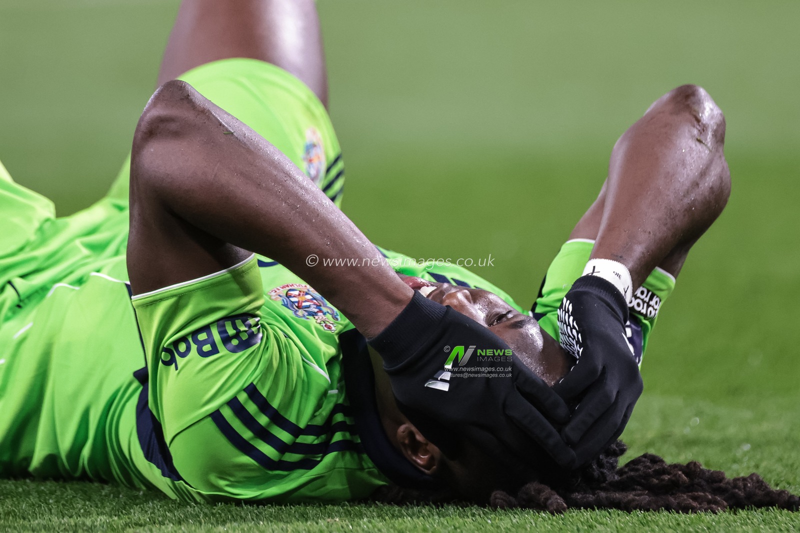 Calvin Bassey of Fulham reacts after a missed chance on goal during the Premier League match Burnley vs Fulham at Turf Moor, Burnley, United Kingdom, 13th December 2025

(Photo by Mark Cosgrove/News Images)

*** GER AUT SUI OUT ***