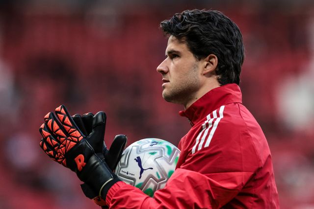 Manchester United goalkeeper Senne Lammens in the pregame warmup session during the Premier League match Manchester United vs Leeds United at Old Trafford, Manchester, United Kingdom on 13 April 2026

(Photo by Mark Cosgrove/News Images)