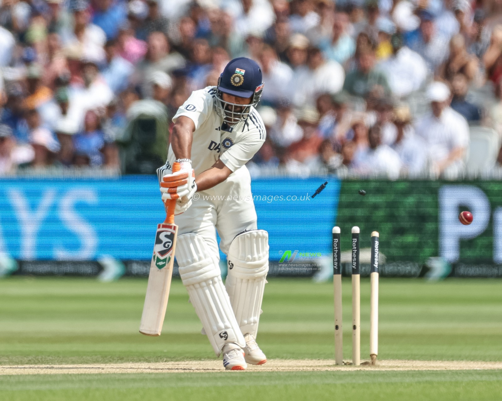 Rishabh Pant of India is bowled out by Jofra Archer of England during the 3rd Rothesay Test Match Day 5 England v India at Lords, London, United Kingdom, 14th July 2025

(Photo by Mark Cosgrove/News Images)