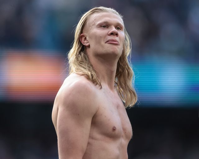 Erling Haaland of Manchester City celebrates the win during the Premier League match Manchester City vs Arsenal at Etihad Stadium, Manchester, United Kingdom on 19 April 2026

(Photo by Mark Cosgrove/News Images)