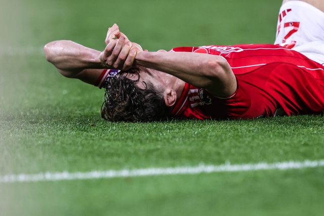 Ryan Yates of Nottingham Forest injured during the Premier League match Nottingham Forest vs Manchester United at City Ground, Nottingham, United Kingdom, 1st November 2025

(Photo by Alfie Cosgrove/News Images)

*** GER AUT SUI OUT ***