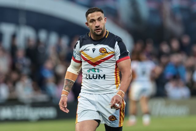 Romain Navarette of Catalans Dragons during the Betfred Super League round 11 match Wakefield Trinity vs Catalans Dragons at DIY Kitchens Stadium, Wakefield, United Kingdom on 15 May 2026

(Photo by Mark Cosgrove/News Images)