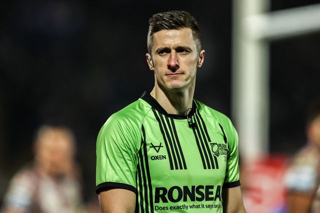 Referee Chris Kendal during the Betfred Super League round 5 match Wakefield Trinity vs Leigh Leopards at DIY Kitchens Stadium, Wakefield, United Kingdom on 20 March 2026

(Photo by Alfie Cosgrove/News Images)