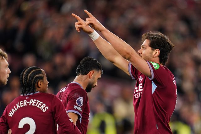 Konstantinos Mavropanos of West Ham United celebrates goal during the Premier League match West Ham United vs Wolverhampton Wanderers at London Stadium, London, United Kingdom on 10 April 2026

(Photo by Harvey Murphy/News Images)