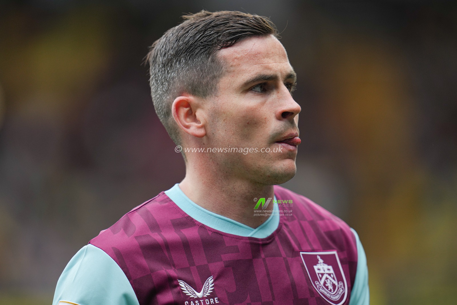 Josh Cullen of Burnley during the Sky Bet Championship match Watford vs Burnley at Vicarage Road, Watford, United Kingdom, 18th April 2025

(Photo by Harvey Murphy/News Images)