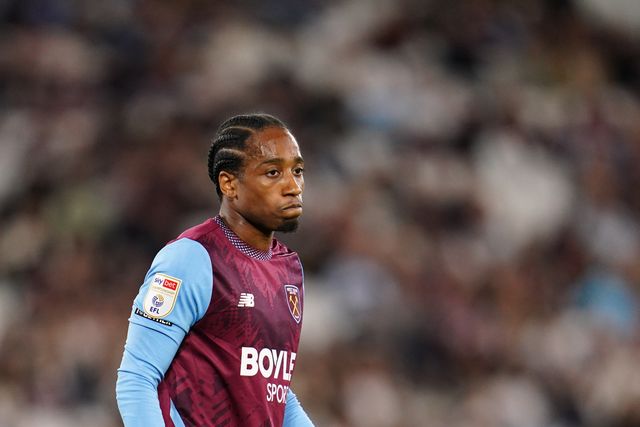 Kyle Walker-Peters of West Ham United during the Sky Bet Championship match West Ham United vs Wolverhampton Wanderers at London Stadium, London, United Kingdom on 01 September 2026

(Photo by Harvey Murphy/News Images)