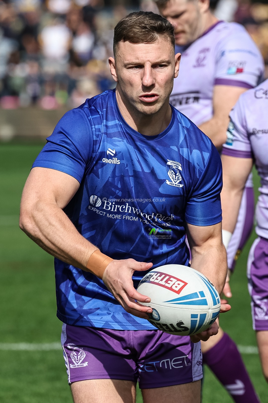 George Williams of Warrington Wolves in the pre-game warm up during the Betfred Super League Round 14 Leeds Rhinos v Warrington Wolves at Headingley Stadium, Leeds, United Kingdom, 14th June 2025

(Photo by Mark Cosgrove/News Images)