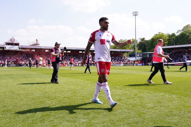 Jamie Reid of Stevenage ahead of kick off during the Sky Bet League One Playoffs Semi-Final match Stevenage vs Stockport County at Lamex Stadium, Stevenage, United Kingdom on 09 May 2026

(Photo by Harvey Murphy/News Images)