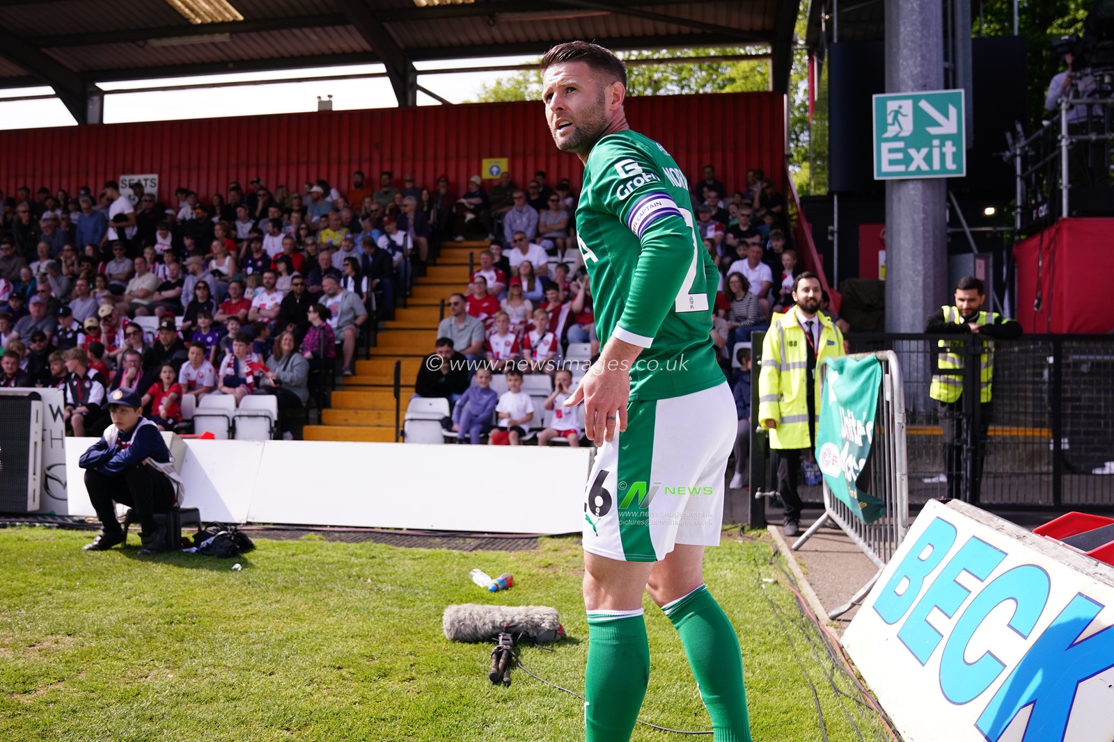 Oliver Norwood of Stockport County during the Sky Bet League One Playoffs Semi-Final match Stevenage vs Stockport County at Lamex Stadium, Stevenage, United Kingdom on 09 May 2026

(Photo by Harvey Murphy/News Images)