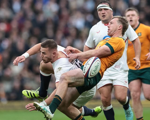 Freddie Steward of England and Harry Potter of Australia battle for the ball during the Quilter Nations Series 2025 match England vs Australia at Allianz Stadium, Twickenham, United Kingdom, 1st November 2025

(Photo by Mark Cosgrove/News Images)

*** GER AUT SUI OUT ***